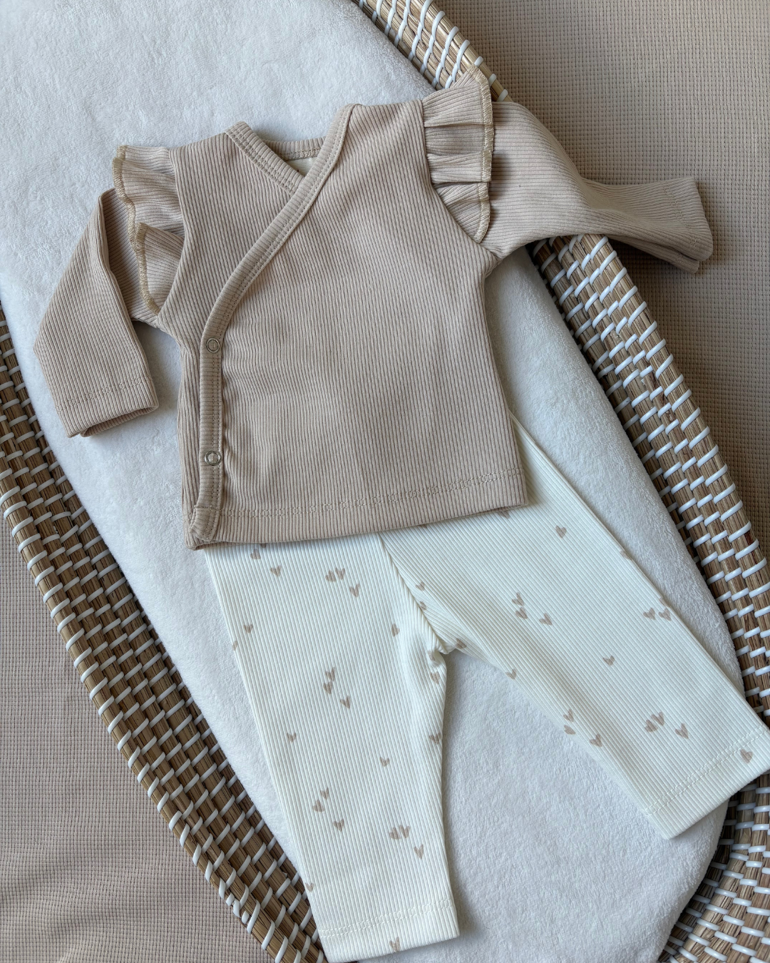 Overslagshirtje Beige Ruffle - Afbeelding 3