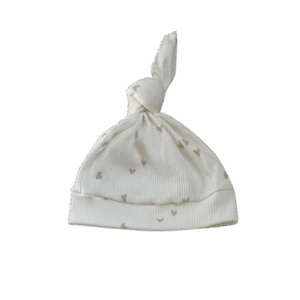Newborn mutsje Lovi